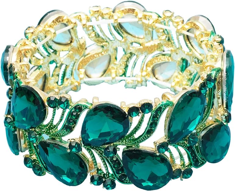 ONE: Premium Gorgeous Jewelry This Stunning bangle bracelet adorned with selected Austrian Crystal