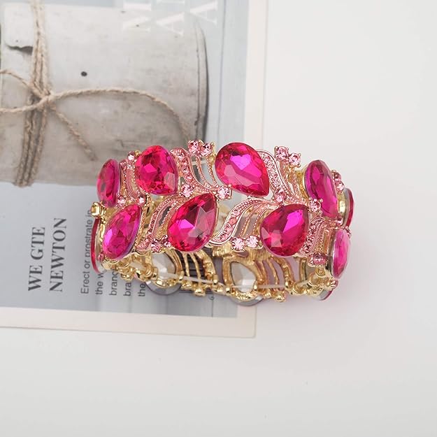 ONE: Premium Gorgeous Jewelry This Stunning bangle bracelet adorned with selected Austrian Crystal