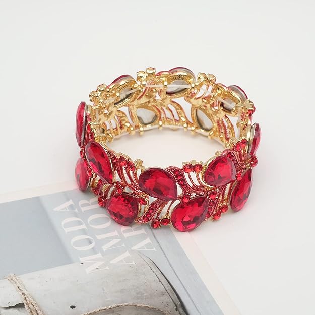 ONE: Premium Gorgeous Jewelry This Stunning bangle bracelet adorned with selected Austrian Crystal