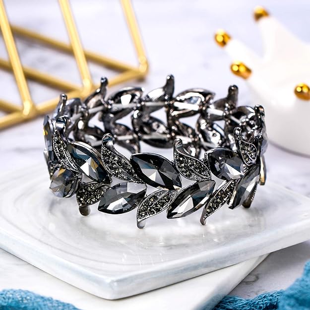 0NE: Premium Gorgeous Jewelry Elegant Crystal Marquise-Shape Leaf Stretch Bangle Bracelet