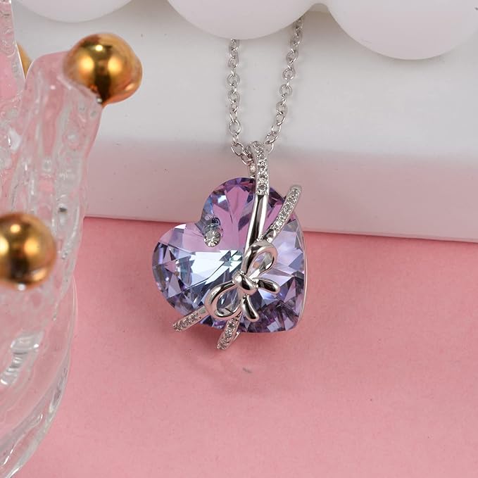 ONE :💎Elegant Silver Purple Heart Pendant Necklace was made of blue crystal, which sparkles all the time