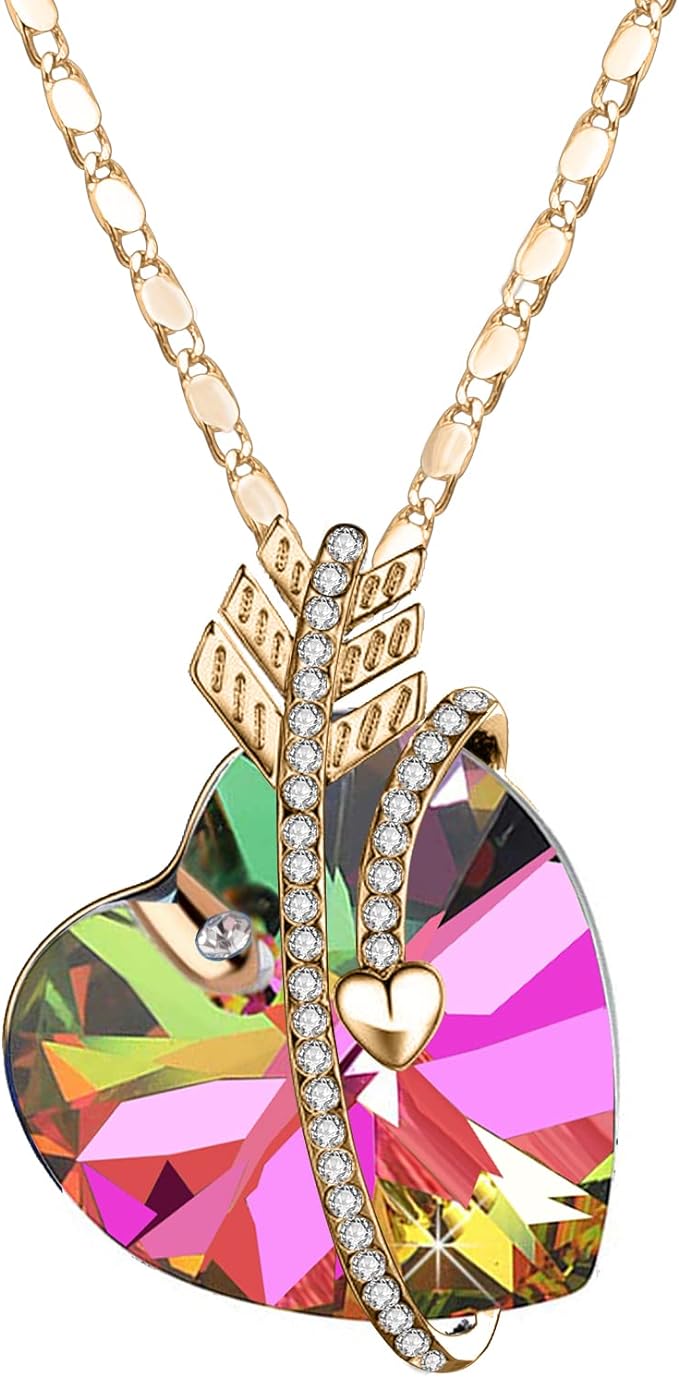 ONE :💎Elegant Gold Green Heart Pendant Necklace was made of blue crystal, which sparkles all the time