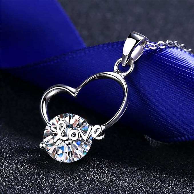 ONE :💎 Pendant MOISSANITE DIAMOND Heart LOVE Necklace 2 Carat , with 18 Inch Silver Chain)