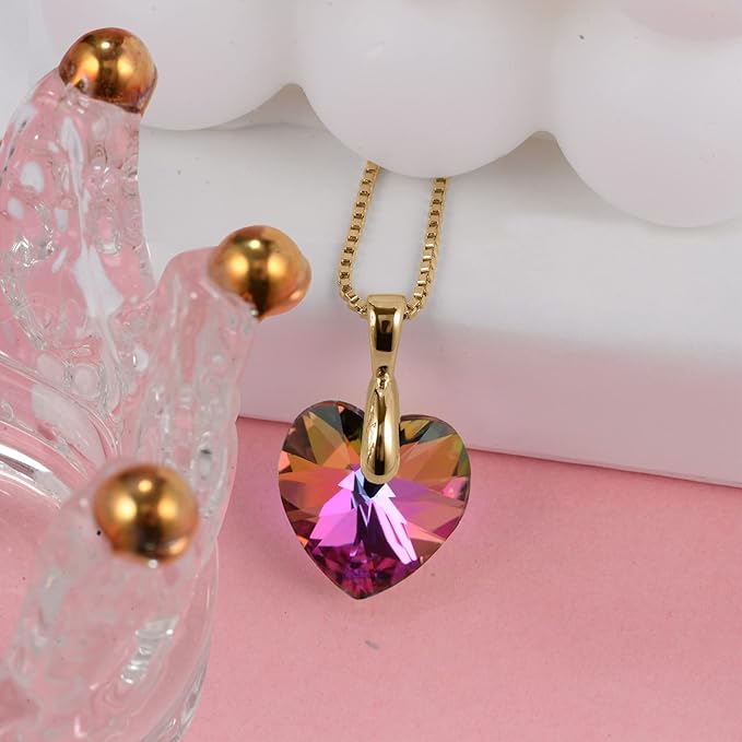 ONE :💎Elegant 1 GOLD GREEN Heart Pendant Necklace was made of blue crystal, which sparkles all the time