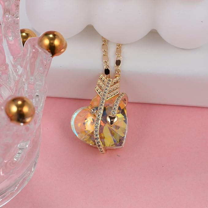 ONE :💎Elegant Gold Yellow Heart Pendant Necklace was made of blue crystal, which sparkles all the time