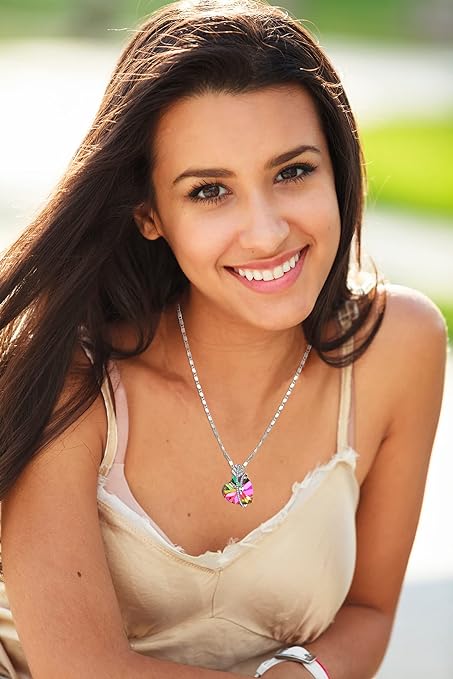ONE :💎Elegant Silver Purple Heart Pendant Necklace was made of blue crystal, which sparkles all the time