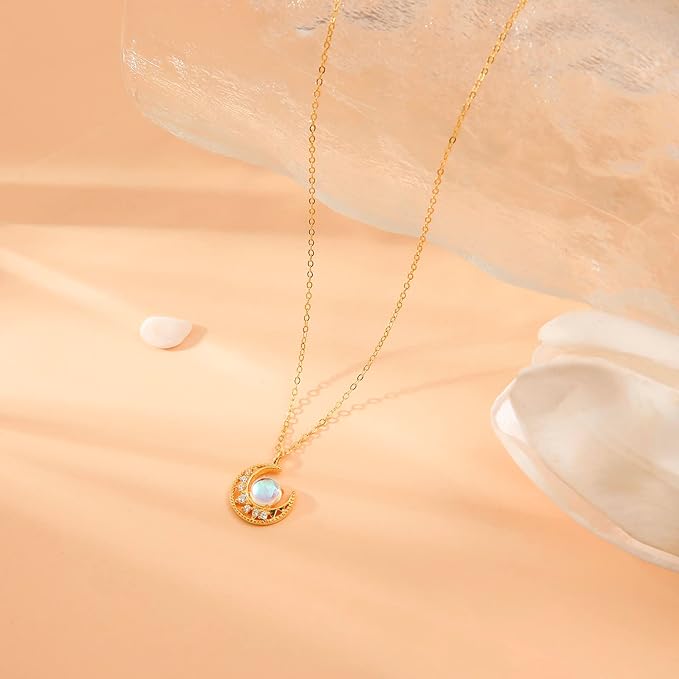 ONE :💎 Moonstone Pendant Necklace   💎18k Gold Plated Color: Champagne Gold