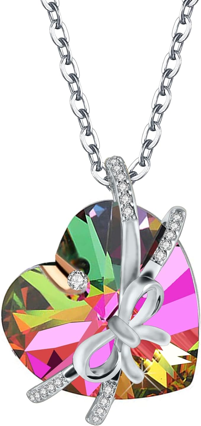 ONE :💎Elegant 2 Silver Green Heart Pendant Necklace was made of blue crystal, which sparkles all the time