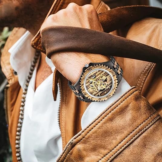ONE: Wrist Watch Easy to Read  Style