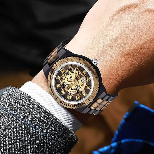 ONE: Wrist Watch Easy to Read  Style