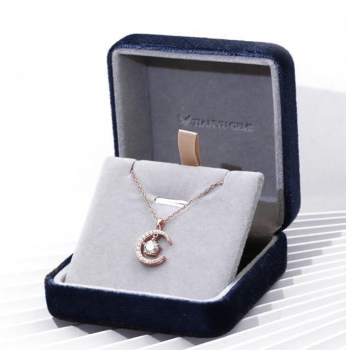 ONE :💎Pendant Necklace 💎MOISSANITE DIAMOND Color: SILVER Style: Star and Moon 0.5ct
